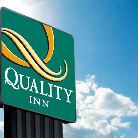 Quality Inn Victorville - Hesperia I-15 Luaran gambar