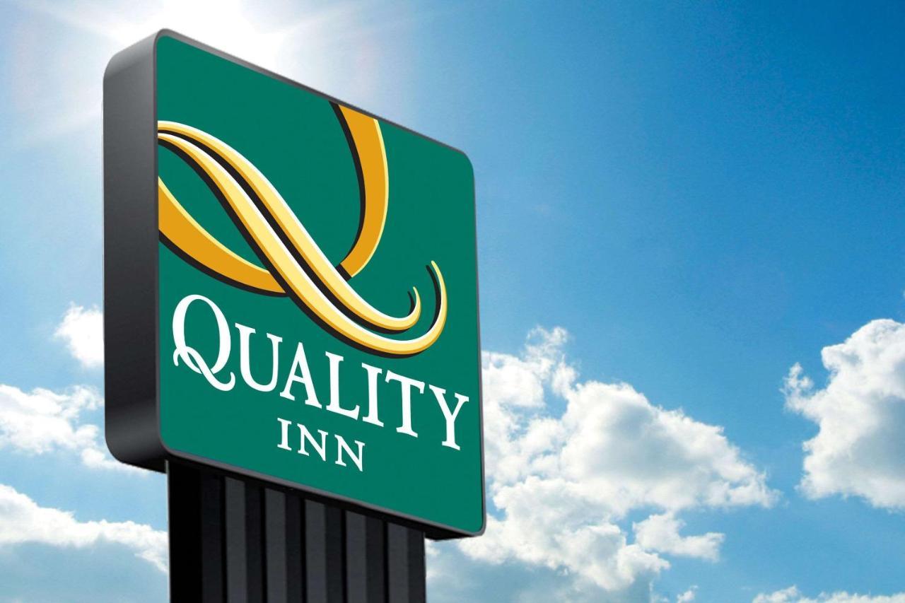 Quality Inn Victorville - Hesperia I-15 Luaran gambar